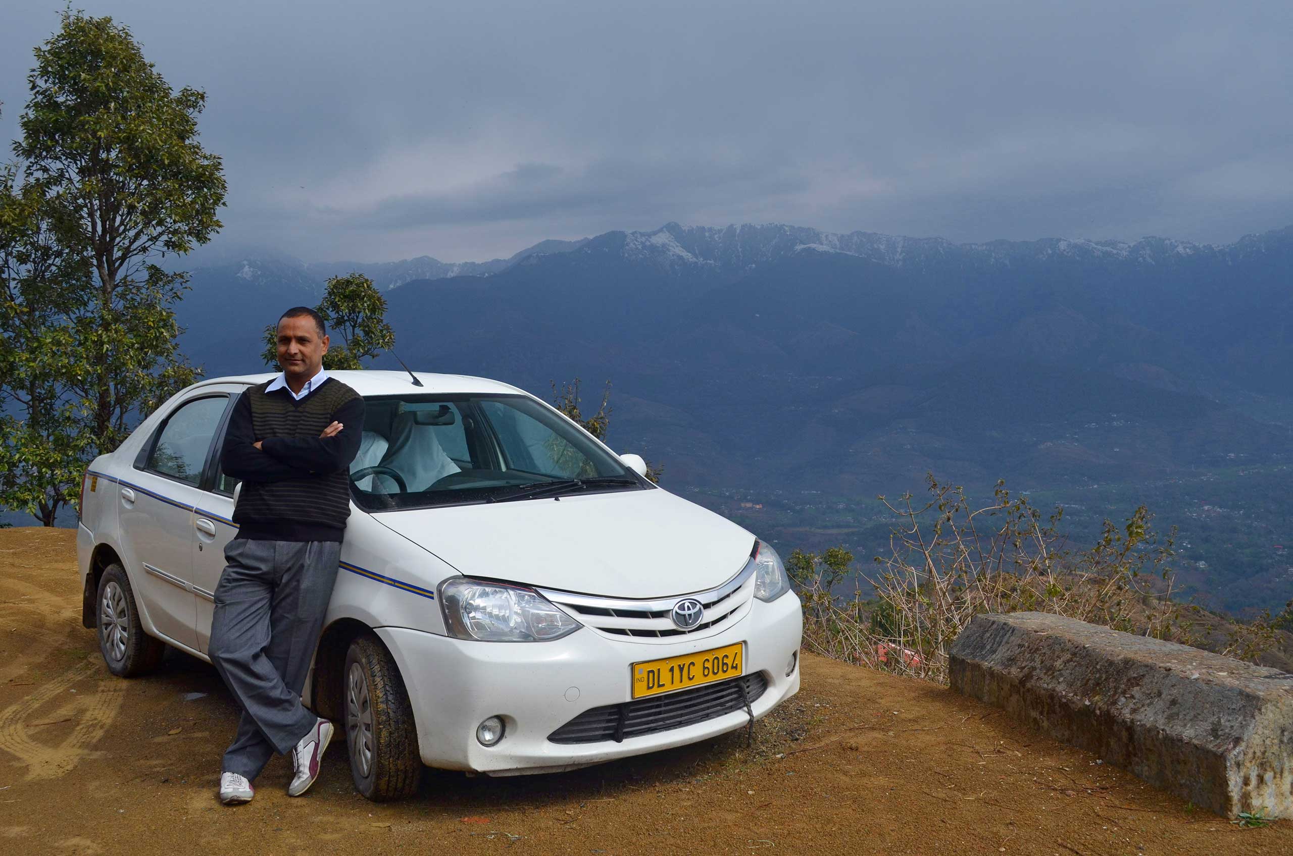 India Custom Tours - India Tour Guide & Driver